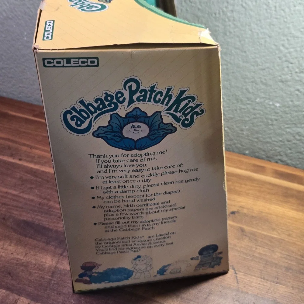 Cabbage Patch Kids 1985 16in Girl Doll MPN 3900 Soft Body in Original Box